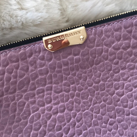 NWT Authentic Burberry Wristlet - Picture 3 of 7